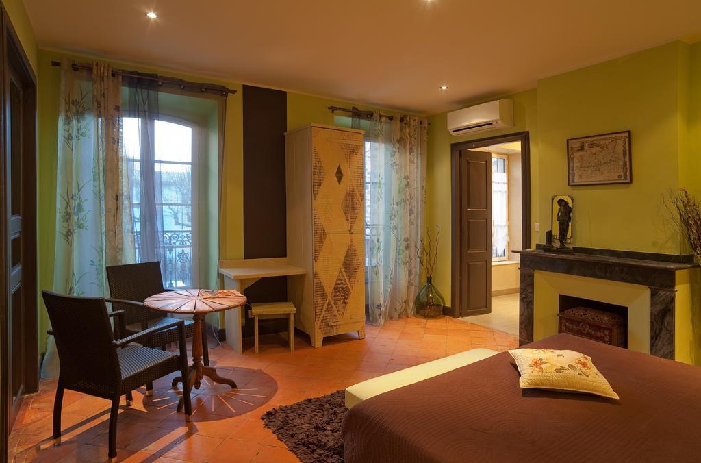 Bed & Breakfast Demeure Du Pareur Villeneuve-Minervois Екстериор снимка