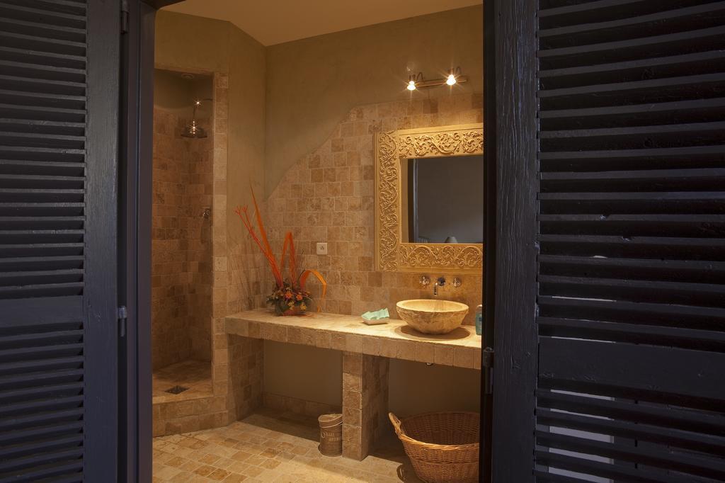 Bed & Breakfast Demeure Du Pareur Villeneuve-Minervois Екстериор снимка